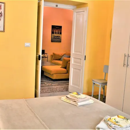 Gb Monti/4camere/12ospiti